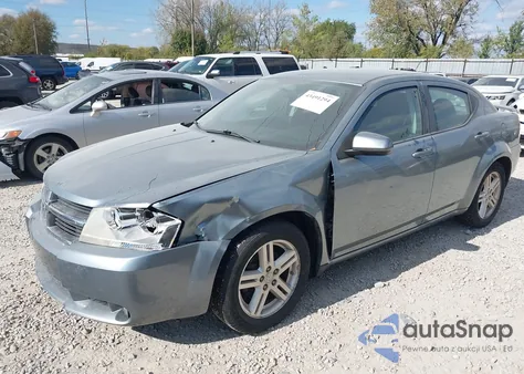 2010 Dodge Avenger R/T z USA, uszkodzony, nr VIN 1B3CC5FB9AN231995